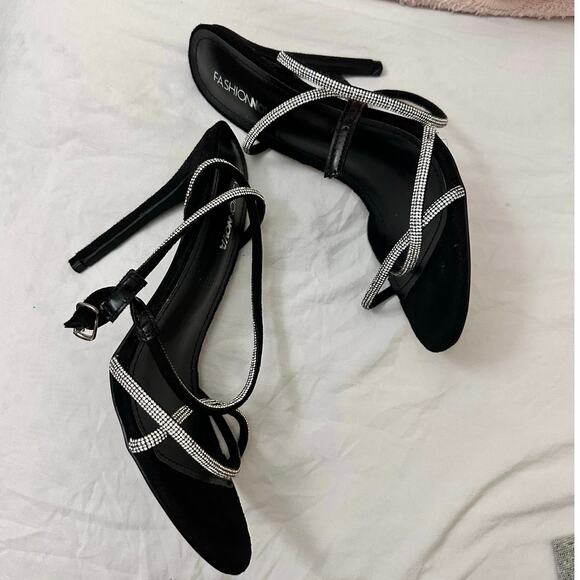 Fashion Nova Black 5" Heels Rhinestone‎ Straps US Size 7.5 - Picture 1 of 7